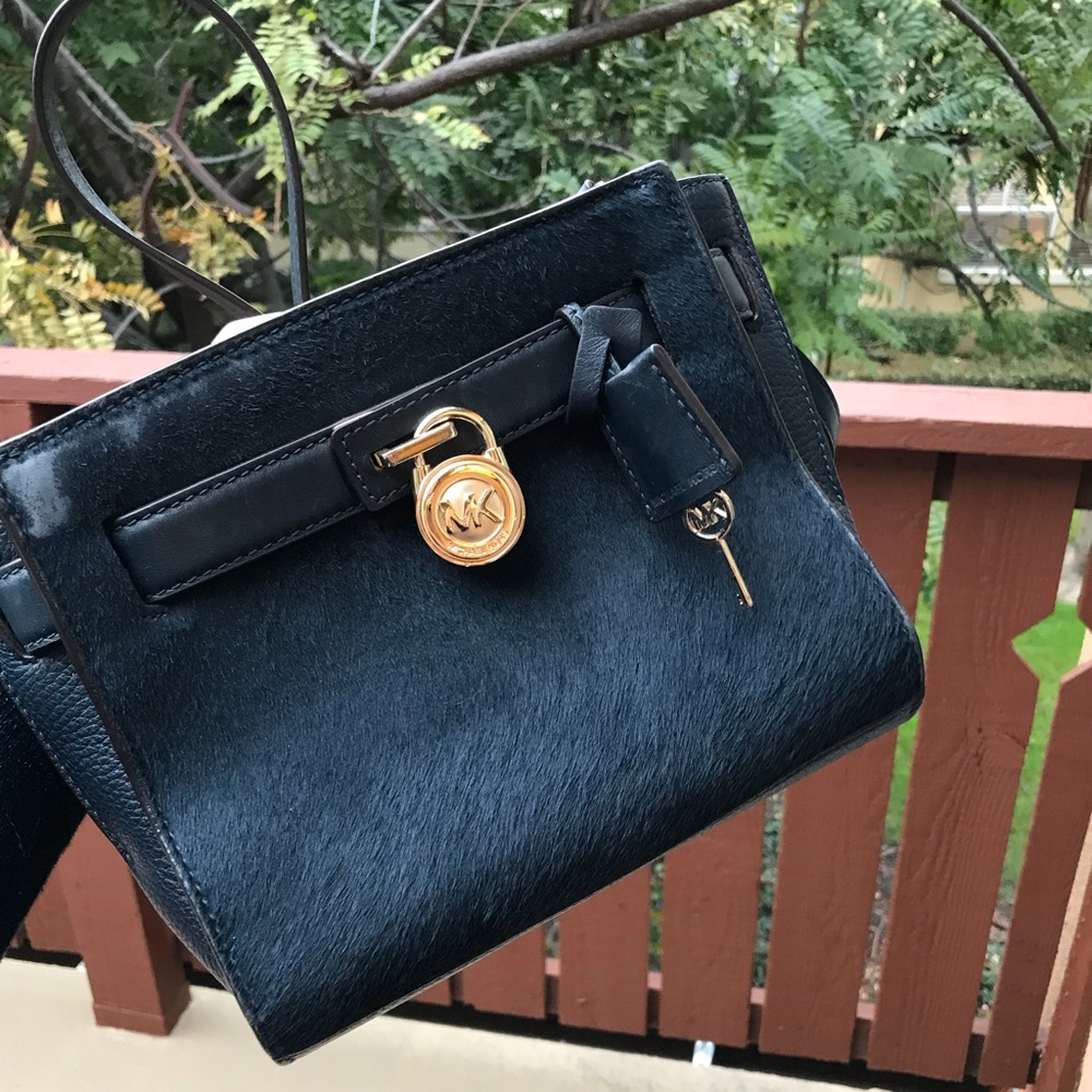 Michael Kors Hamilton Haircalf navy blue crossbody